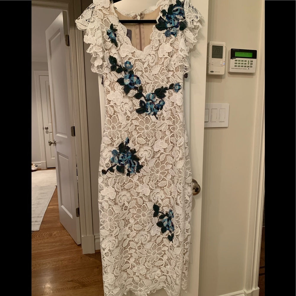 Monique Lhuillier collection